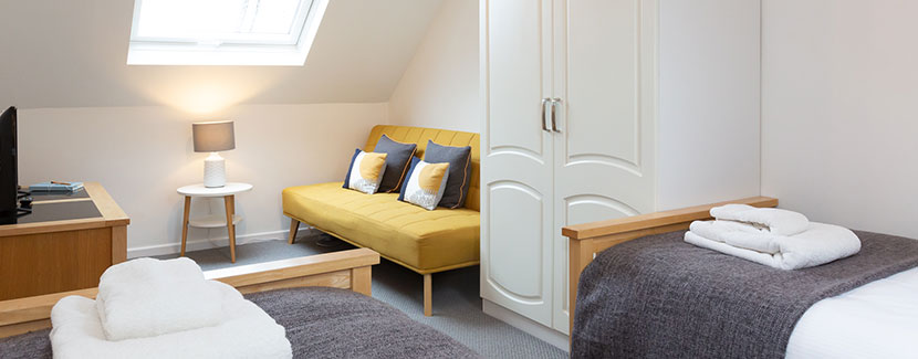 twin bedroom at atlanta breeze holiday cottage st ives cornwall